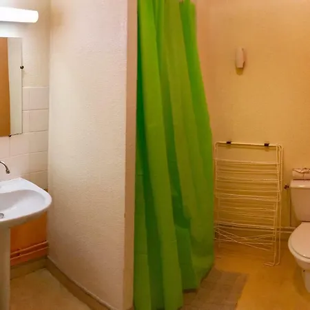 Familiale Relais Du Lys Hostel *
